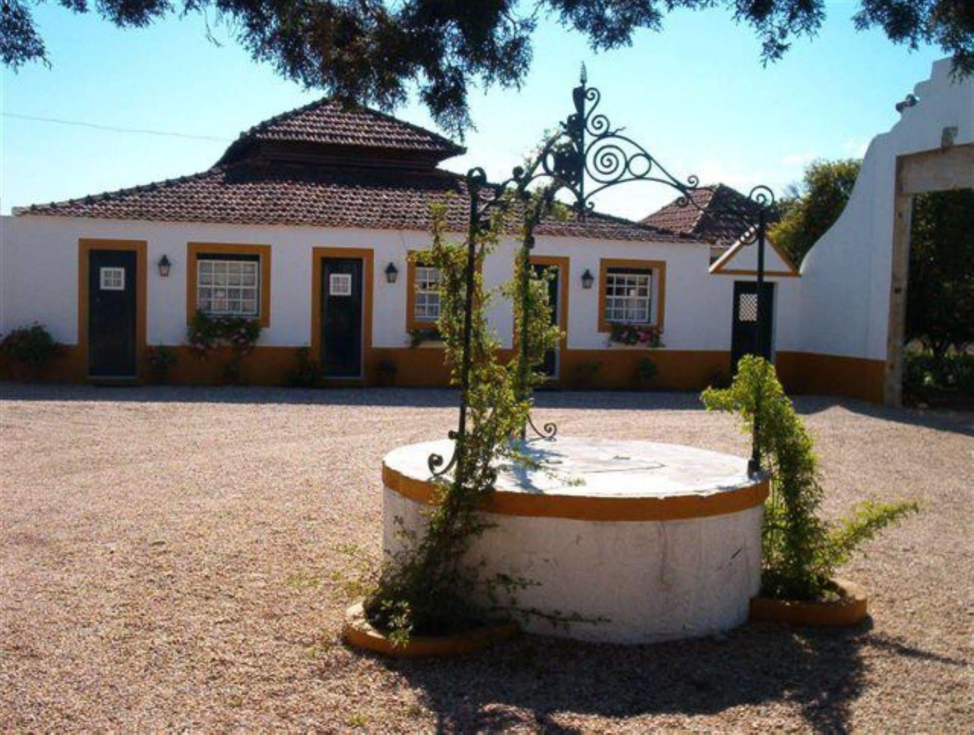 Quinta Do Casalinho Guest House Almeirim Exterior photo