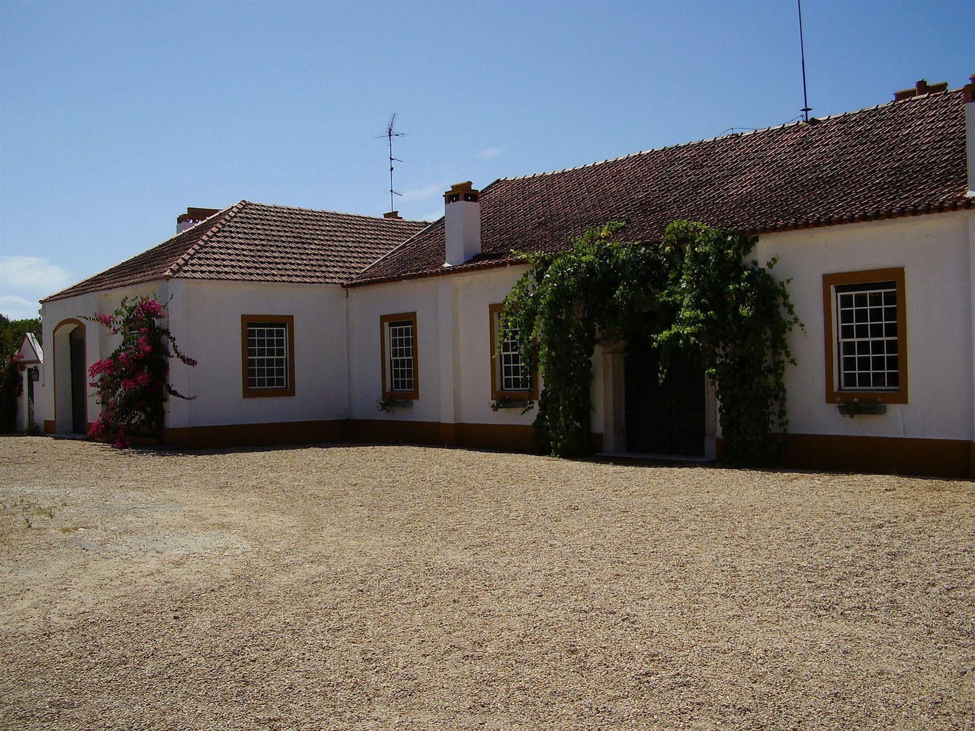 Quinta Do Casalinho Guest House Almeirim Exterior photo